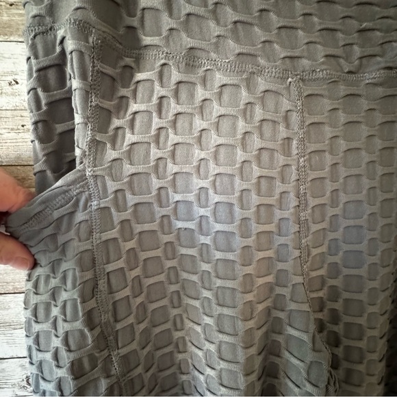 LA + IMAGE XL Misses Honeycomb Textured Gray Women's Workout Leggings EUC - Picture 4 of 8